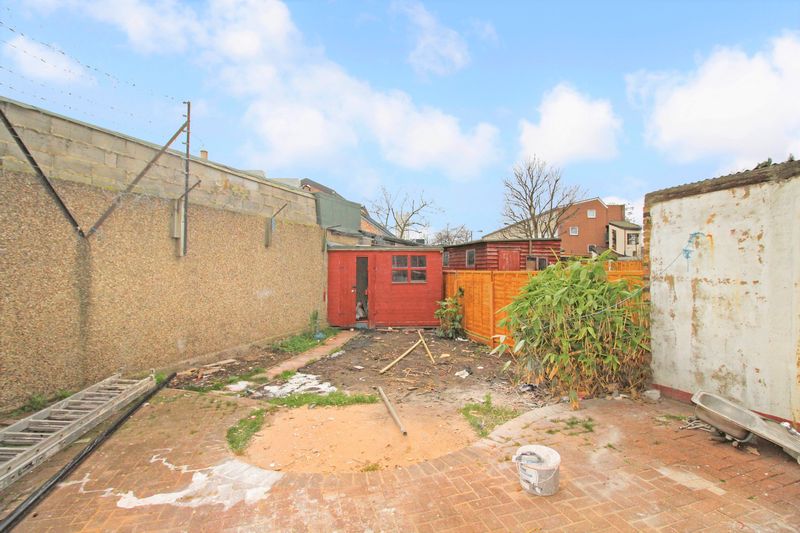 Photo 15- click for photo gallery